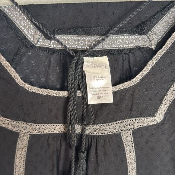 L *Space Black Gray Embroidered Swing Tunic Cover Up - S - Picture 2 of 6
